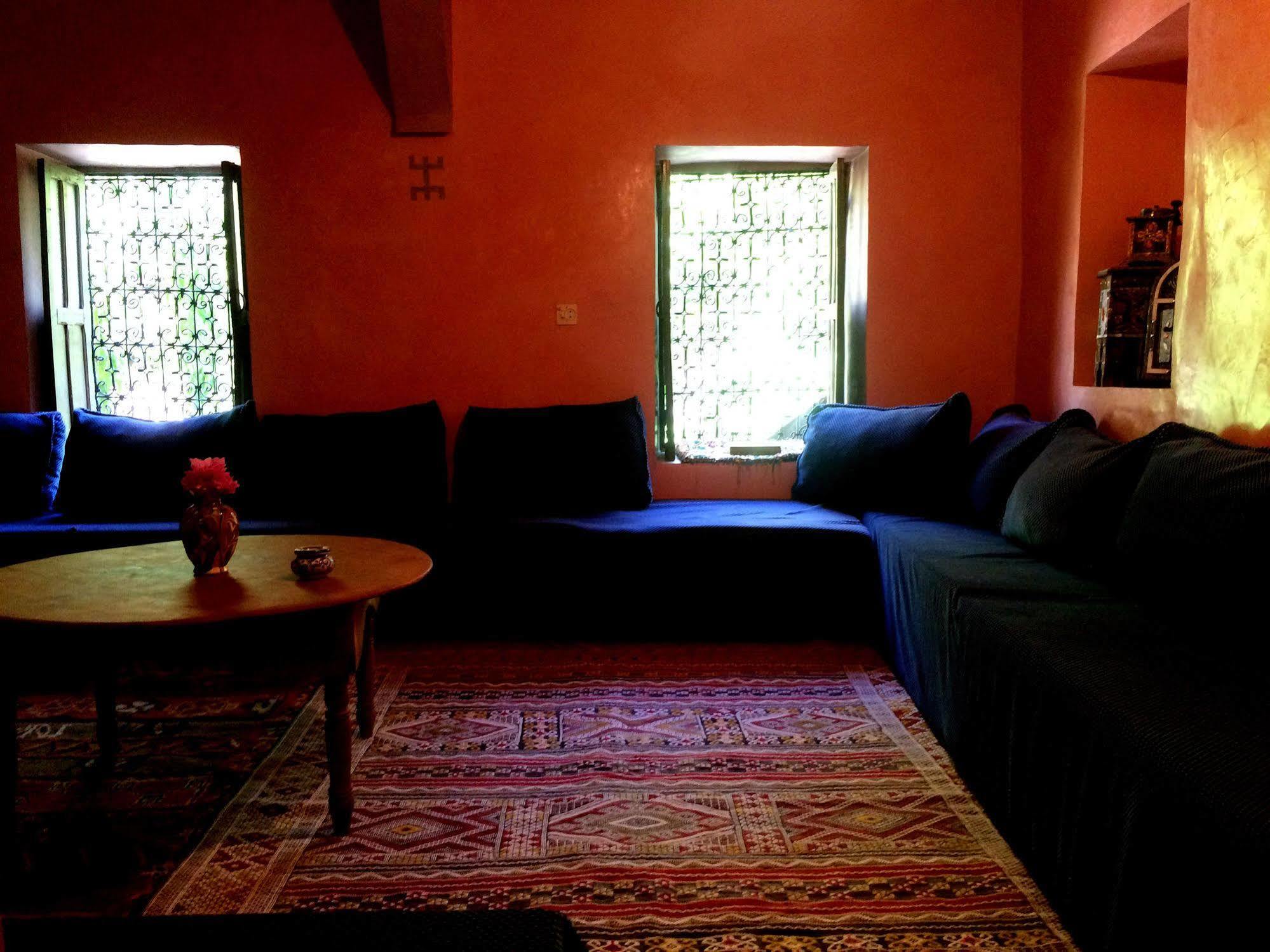 Hotel Dar Aglzime à Aroumd Extérieur photo