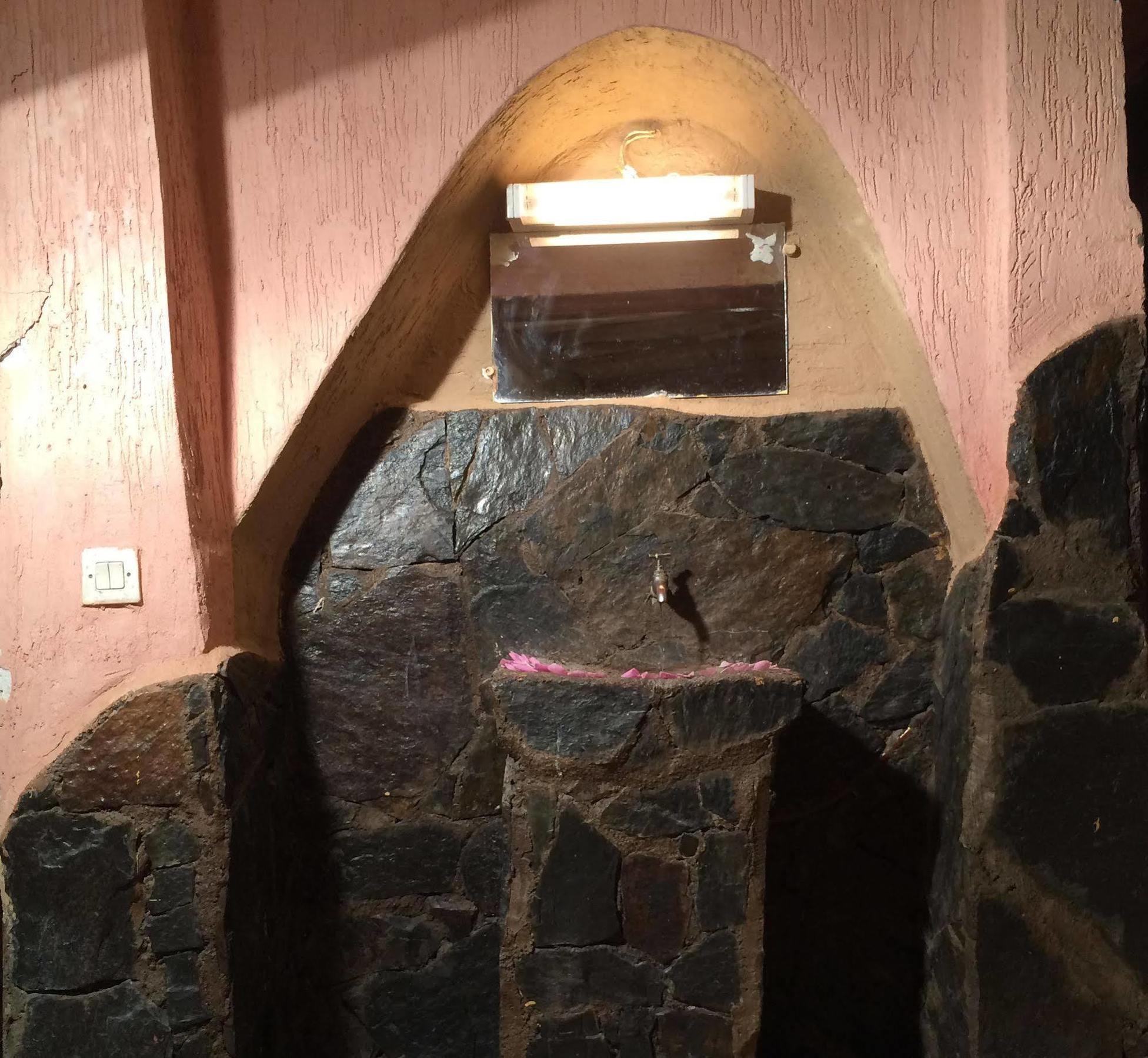 Hotel Dar Aglzime à Aroumd Extérieur photo