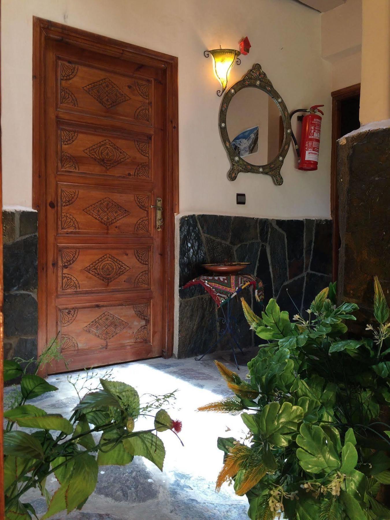 Hotel Dar Aglzime à Aroumd Extérieur photo
