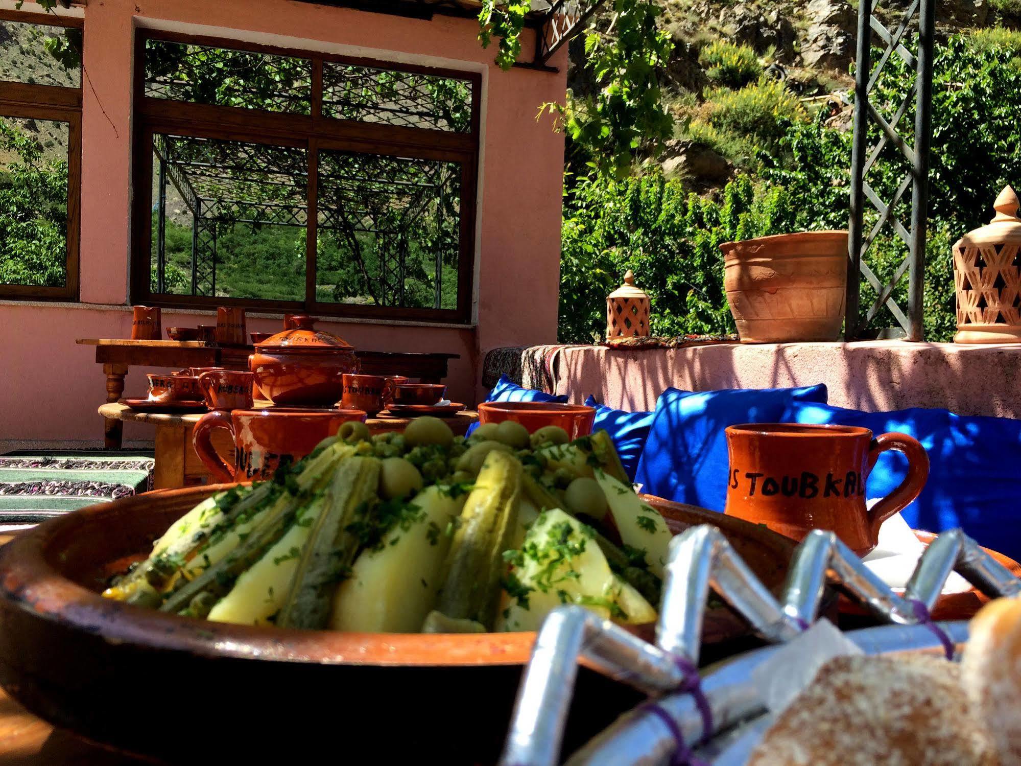 Hotel Dar Aglzime à Aroumd Extérieur photo